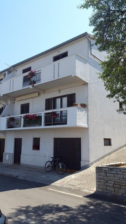 Apartment Nera Sali Bagian luar foto